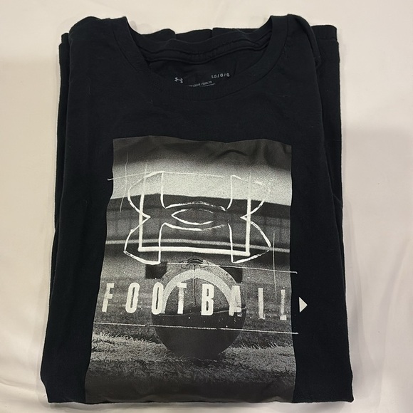 Men Under Armour Black Graphic T-Shirt - Picture 5 of 5